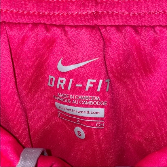 Nike running shorts - Picture 3 of 3